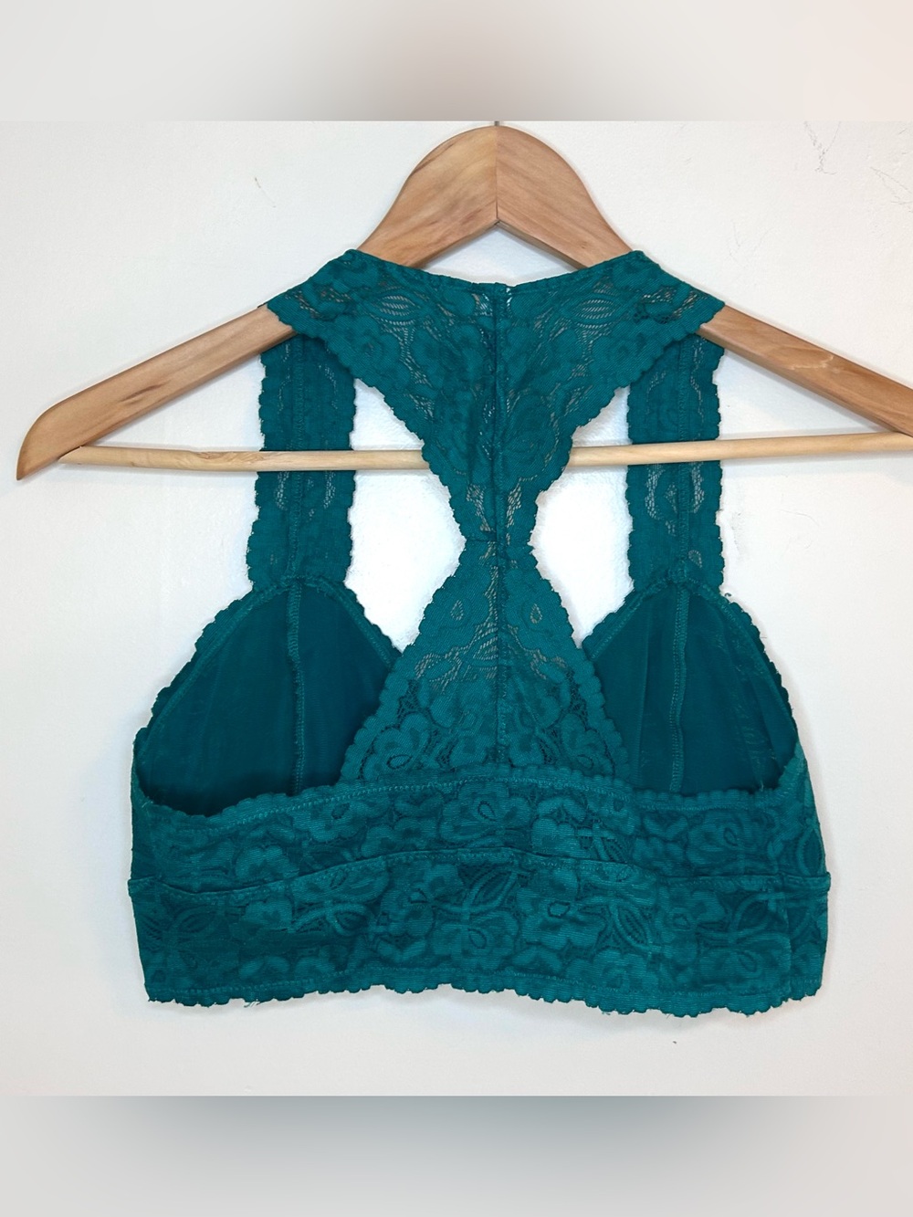 Free People Galloon Lace Racerback Bralette in Green Size M NWOT - Picture 4 of 8